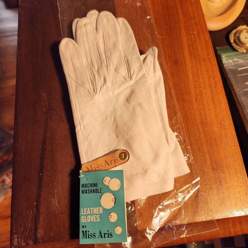 Vintage Miss Aris Leather Gloves Size 7 Cold Water Machine Washable